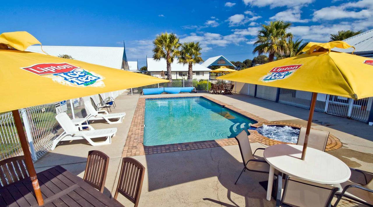 Torquay Tropicana Motel Exterior foto